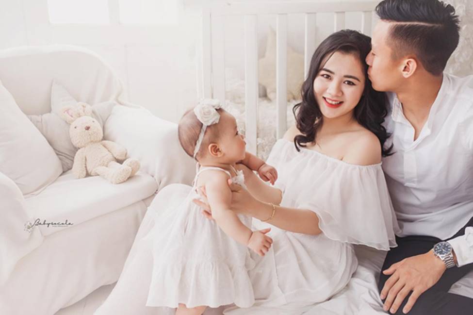 Nhan sắc gái một con trông mòn con mắt của vợ Quế Ngọc Hải-10