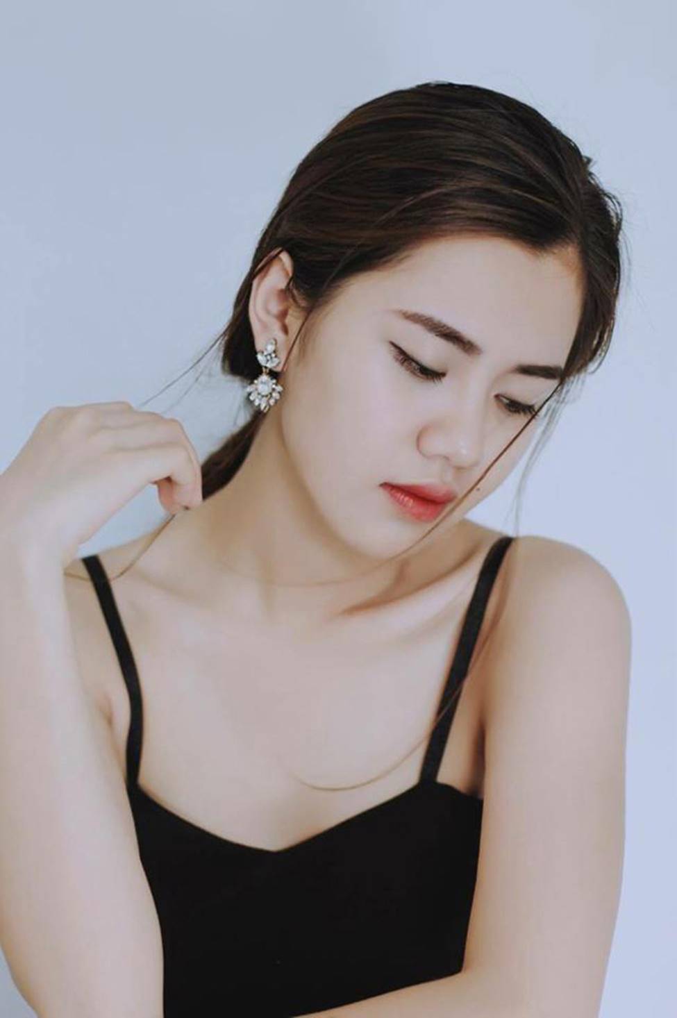 Nhan sắc gái một con trông mòn con mắt của vợ Quế Ngọc Hải-2