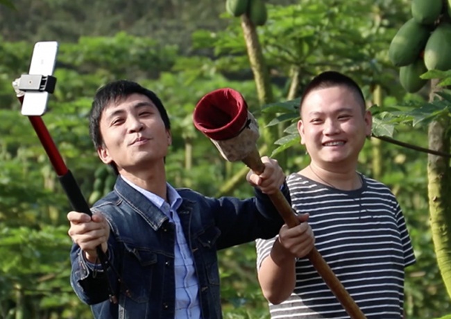 Trước bà Tân Vlog, chàng trai này đã kiếm hơn 30 triệu/tháng nhờ livestream-13