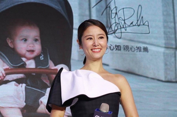 Nguồn cơn chuyện đổ xô đi học thạc sĩ của Lâm Tâm Như: Noi gương Triệu Vy, lịch trình đến lớp nhẹ nhàng đến không ngờ-4