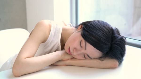 Giới khoa học khẳng định: Ngủ trưa ít nhất 2 lần/tuần giúp kéo dài tuổi thọ, giảm 48% nguy cơ đột quỵ-1