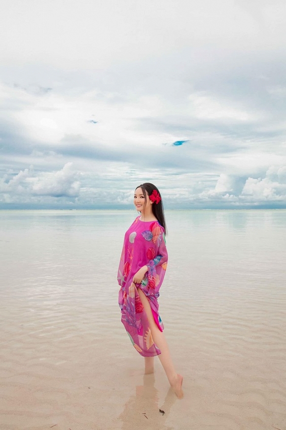 Hoa hậu Đền Hùng Giáng My lại thả dáng gợi cảm trên biển-7