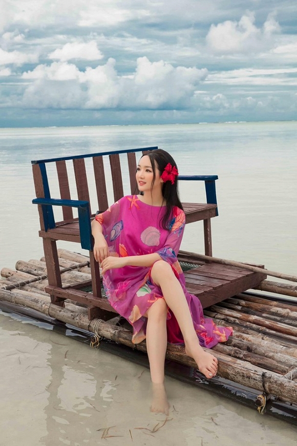 Hoa hậu Đền Hùng Giáng My lại thả dáng gợi cảm trên biển-8