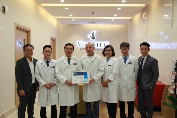 Đặt stent mạch vành, làm sao để không ‘đội’ chi phí?-3