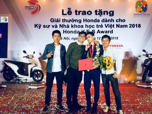 Soái ca trường Bách Khoa: Tốt nghiệp kỹ sư bằng xuất sắc, 2 Huy chương Bạc Olympic, TOEIC 905/990, khởi nghiệp từ khi còn đi học!-11