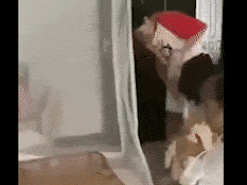 Âm thầm cưới thêm vợ 3, người chồng bị hai vợ đầu đánh tới tấp gây bão dư luận-3