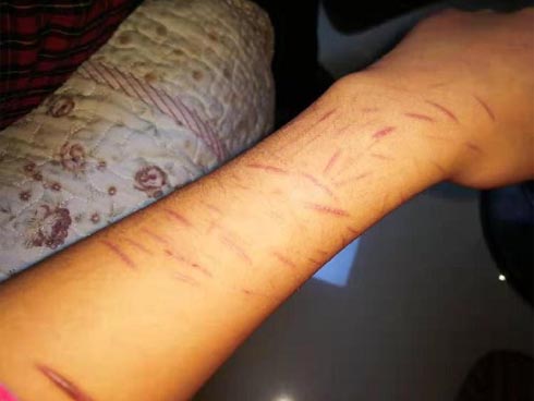 Nam sinh lớp 12 thắt cổ tự tử vì bị mẹ la mắng-2