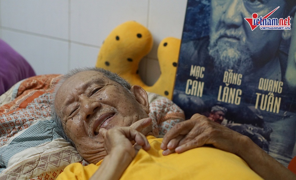 Cuộc sống đơn độc ở tuổi 74 của nghệ sĩ Mạc Can trong phòng trọ-18