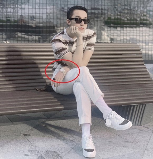 Bóc giá chiếc đồng hồ giá khủng khiến Sơn Tùng M-TP mê mệt-4