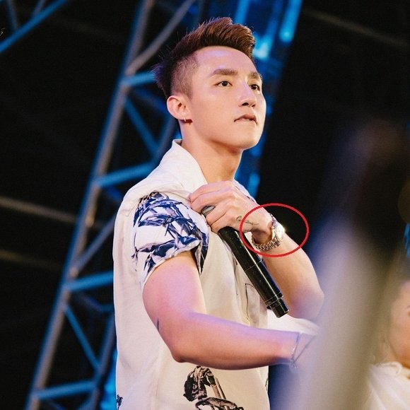 Bóc giá chiếc đồng hồ giá khủng khiến Sơn Tùng M-TP mê mệt-5