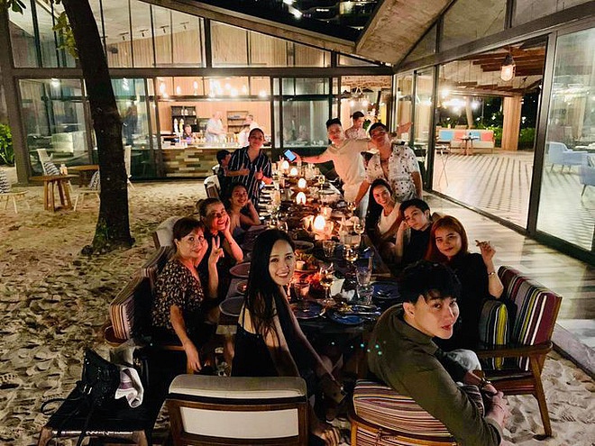 Lộ loạt bằng chứng đang hẹn hò Gil Lê, Hoàng Thuỳ Linh chính thức lên tiếng!-3