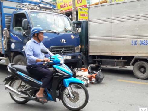 7 phụ nữ kéo đến thẩm mỹ viện ở Đà Nẵng đòi lại tiền vì... làm hoài mà không thấy đẹp-3