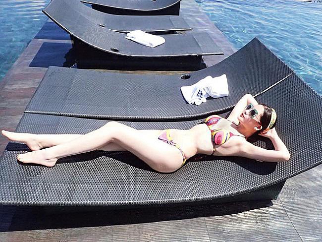 Sửng sốt” vì Lê Âu Ngân Anh mặc bikini khoe vòng 3 khủng” bị nghi nhân tạo”-8