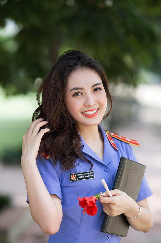 Cựu sinh viên ĐH Kiểm sát Hà Nội xinh chẳng kém gì hotgirl với nụ cười tỏa nắng nhìn là yêu-2