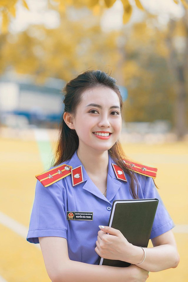 Cựu sinh viên ĐH Kiểm sát Hà Nội xinh chẳng kém gì hotgirl với nụ cười tỏa nắng nhìn là yêu-4