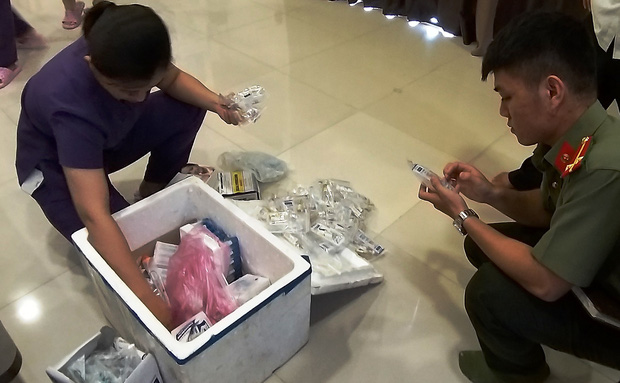 7 phụ nữ kéo đến thẩm mỹ viện ở Đà Nẵng đòi lại tiền vì... làm hoài mà không thấy đẹp-2