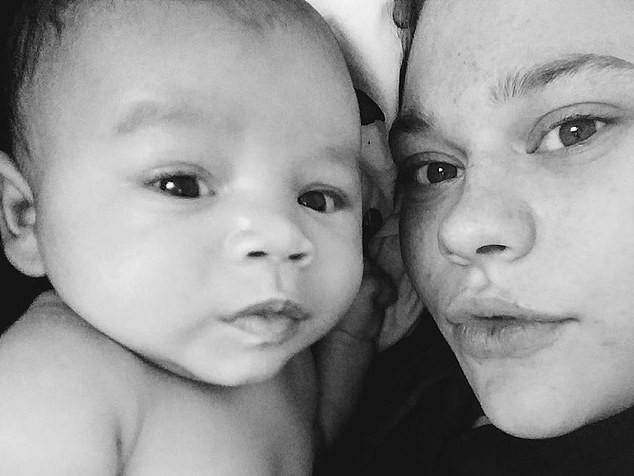 Bé trai bị bố ruột ném xuống sông đến chết trên đường đi mua sữa, kẻ thủ ác sau khi gây án còn làm nên hành động vô nhân tính-4