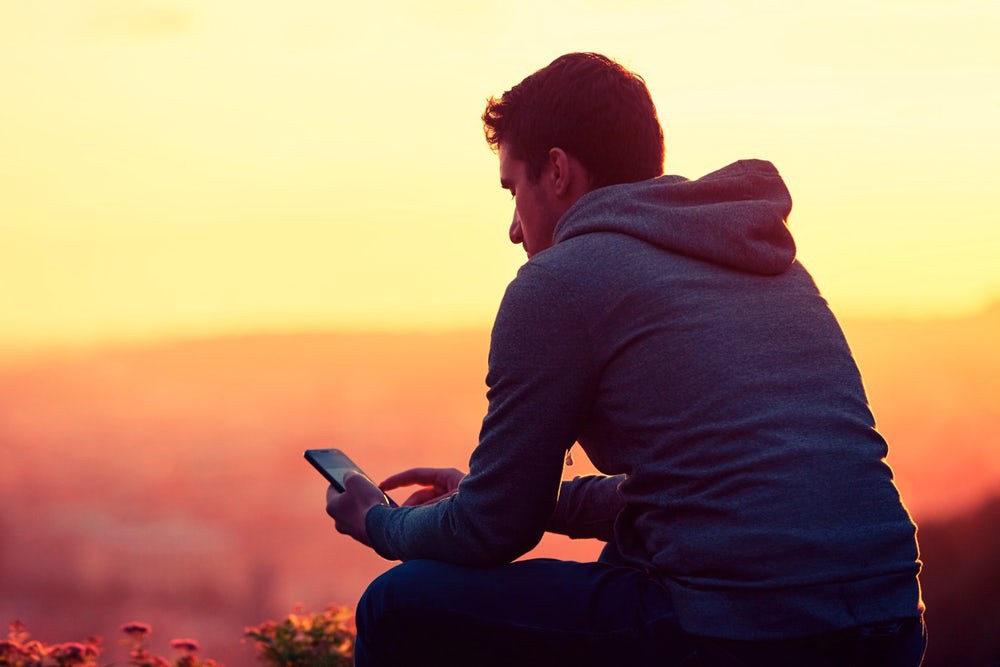 Chưa kịp vui mừng vì vợ có thai, tôi lại hoang mang tột cùng vì kết luận trên tờ giấy khám bệnh bị vo tròn trong túi áo khoác của cô ấy-2