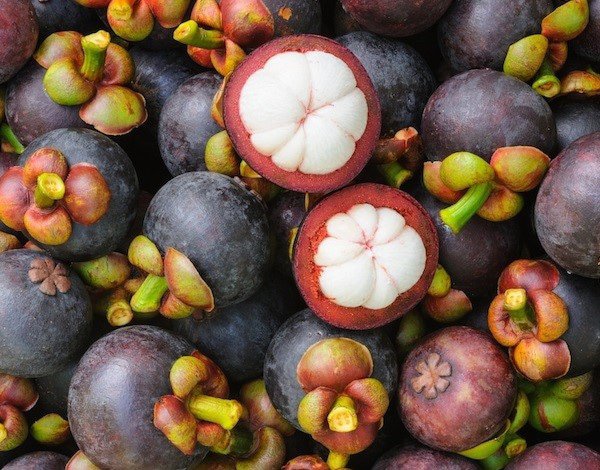 Mách chị em cách chọn hoa quả ngon để cúng Rằm tháng 8-3