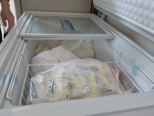 Sau 2 tuần mất mẹ, bé gái thoát nạn trong vụ thảm sát ở Đan Phượng thay đổi tích cực-3