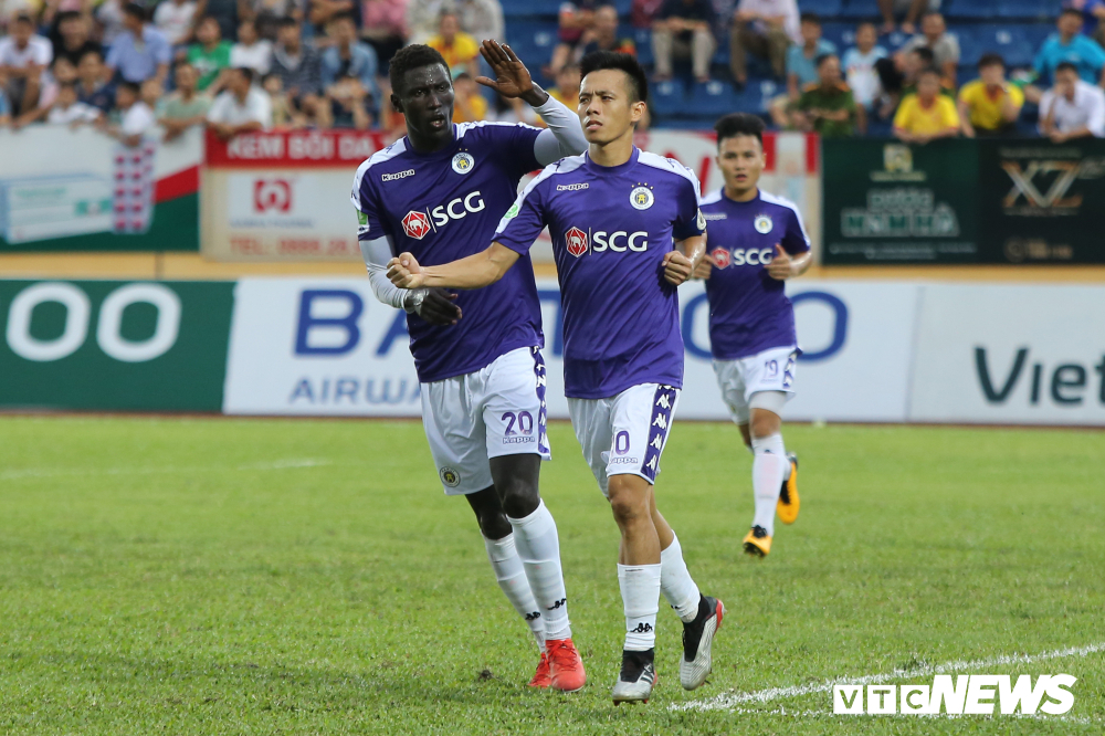 Treo sân Hà Nội FC hết mùa giải, cấm CĐV Nam Định đến sân khách 2 trận-2
