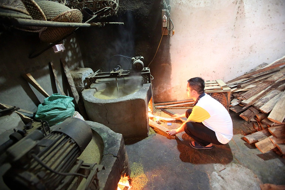 Tận mắt xem quy trình làm cốm ở làng nghề nổi tiếng nhất Hà Nội-2