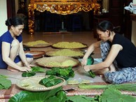 Tận mắt xem quy trình làm cốm ở làng nghề nổi tiếng nhất Hà Nội