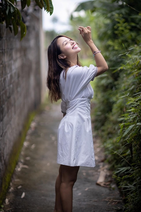 Vân Hugo như trẻ lại khi lạc vào khung cảnh hương đồng gió nội-5