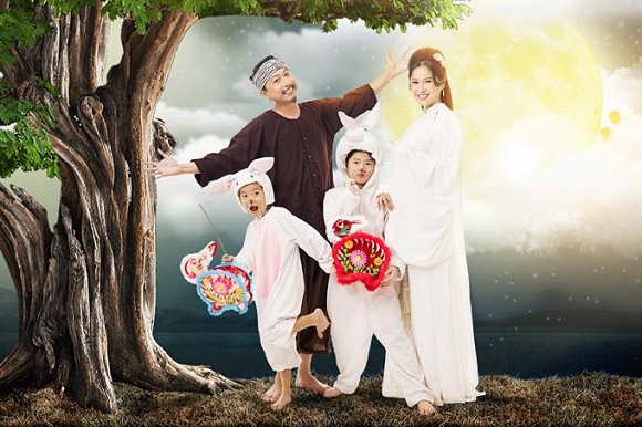 Bộ ảnh đón Tết Trung thu đẹp như cổ tích của gia đình Lâm Vĩ Dạ-5