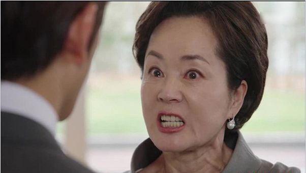 Mẹ anh tuyên bố chán thì thay vợ mới”, tôi nói 1 câu khiến 2 người im bặt-2