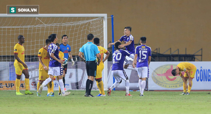 Quang Hải đang thực sự quá tải, hay mất tích bởi chính lựa chọn của thầy Park?-2