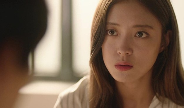 Mẹ chồng ép buộc ly hôn, chồng lẳng lặng đưa tờ giấy làm tôi run rẩy-1