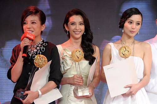 Chỉ thở thôi cũng bị chửi, 3 mỹ nhân này trả mãi không hết nghiệp vì danh bạn đểu-2