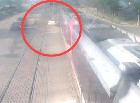 Màn biểu diễn ảo thuật cực mạnh và cái kết-1