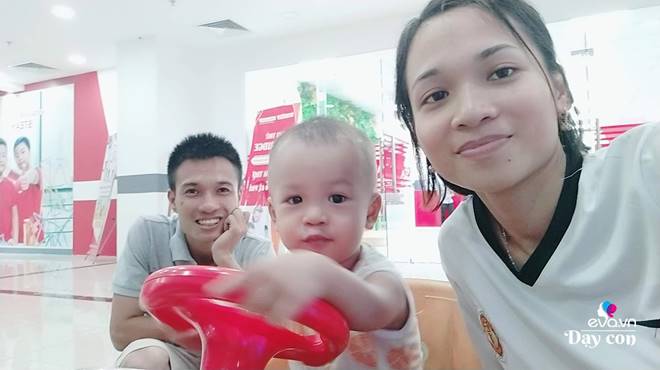 Bé 21 tháng đọc thơ trôi chảy, tập đếm cực nhanh nhờ chiêu dạy độc đáo của mẹ-1