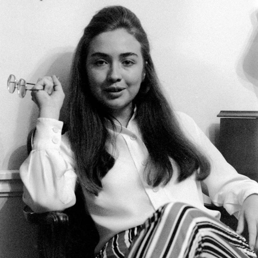 Tuổi trẻ của Hillary Clinton: Đi moi ruột cá, cố gia nhập Hải quân Mỹ-8