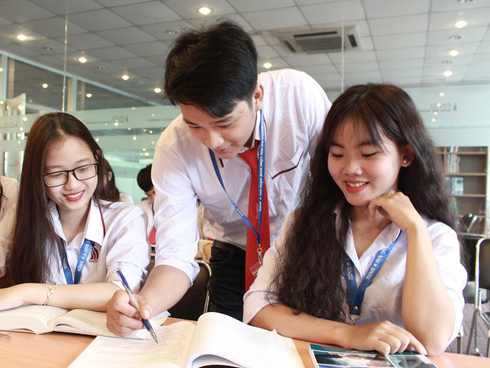 Những nghề hot đang thiếu nhân lực, cha mẹ tham khảo đầu tư cho tương lai rạng ngời của con