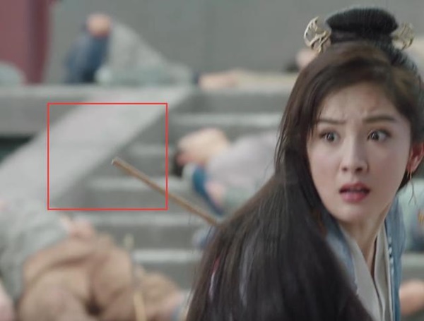 Những hạt sạn phi lý đến hài hước trong loạt phim đình đám xứ Trung-5