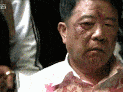 Những 'hạt sạn' phi lý đến hài hước trong loạt phim đình đám xứ Trung