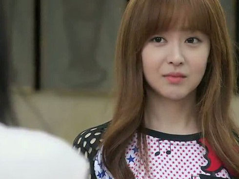 Mẹ chồng kéo cả bà nội ra toà làm chứng con trai ngoại tình, tuyên bố sẵn sàng gả con dâu-1