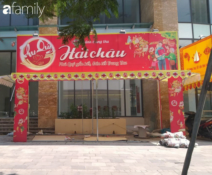 Hà Nội: Hàng loạt quầy bánh Trung thu thà dỡ quầy còn hơn bán hạ giá, hội bán hàng online lại đua nhau thanh lý-3