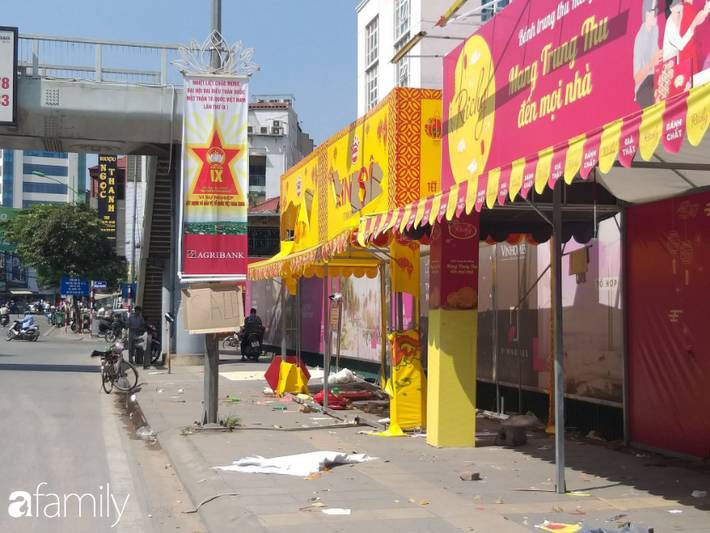 Hà Nội: Hàng loạt quầy bánh Trung thu thà dỡ quầy còn hơn bán hạ giá, hội bán hàng online lại đua nhau thanh lý-6