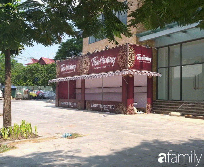 Hà Nội: Hàng loạt quầy bánh Trung thu thà dỡ quầy còn hơn bán hạ giá, hội bán hàng online lại đua nhau thanh lý-7