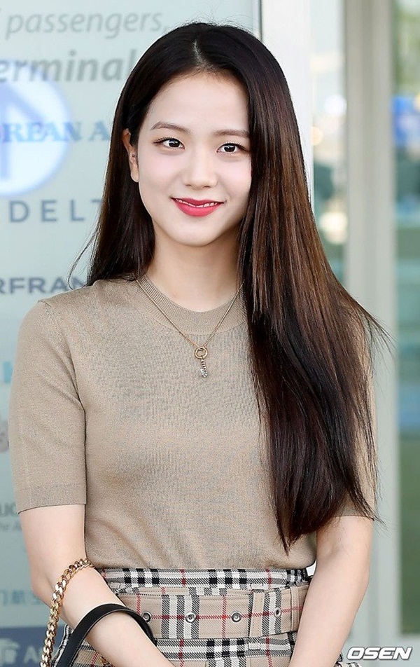 BLACKPINK Jisoo vướng tin đồn hẹn hò cầu thủ đắt giá nhất Châu Á Son Heung Min-3