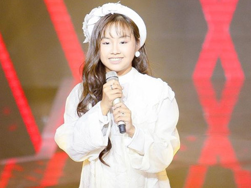 Phương Mỹ Chi: Tài năng đi cùng loạt ồn ào sau 6 năm vào showbiz-15