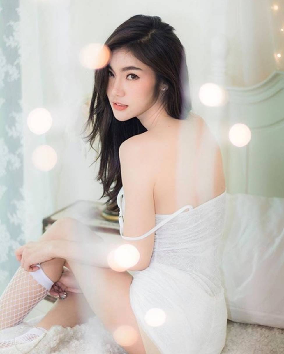 Thiên thần triệu fan Thái Lan mặc quá đỗi gợi cảm, khiến nam giới phải ngẩn ngơ-1