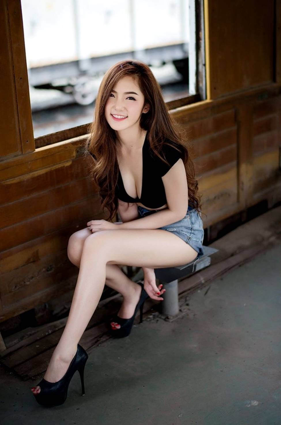 Thiên thần triệu fan Thái Lan mặc quá đỗi gợi cảm, khiến nam giới phải ngẩn ngơ-15