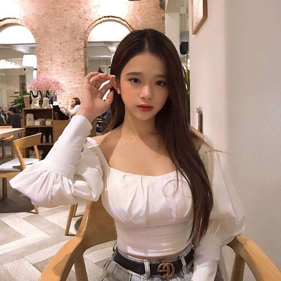 Linh Ka tuổi 17, nhan sắc thăng hạng body nảy nở đến ngỡ ngàng-11
