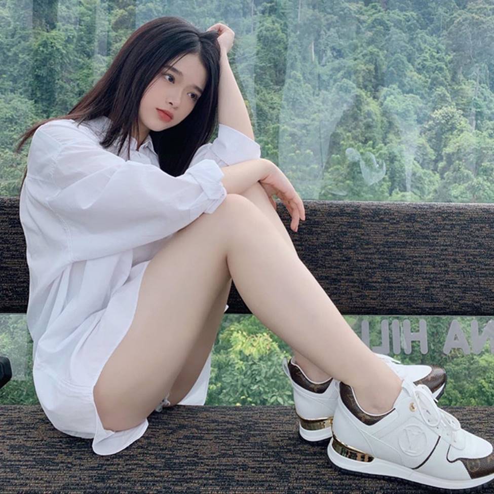 Linh Ka tuổi 17, nhan sắc thăng hạng body nảy nở đến ngỡ ngàng-7