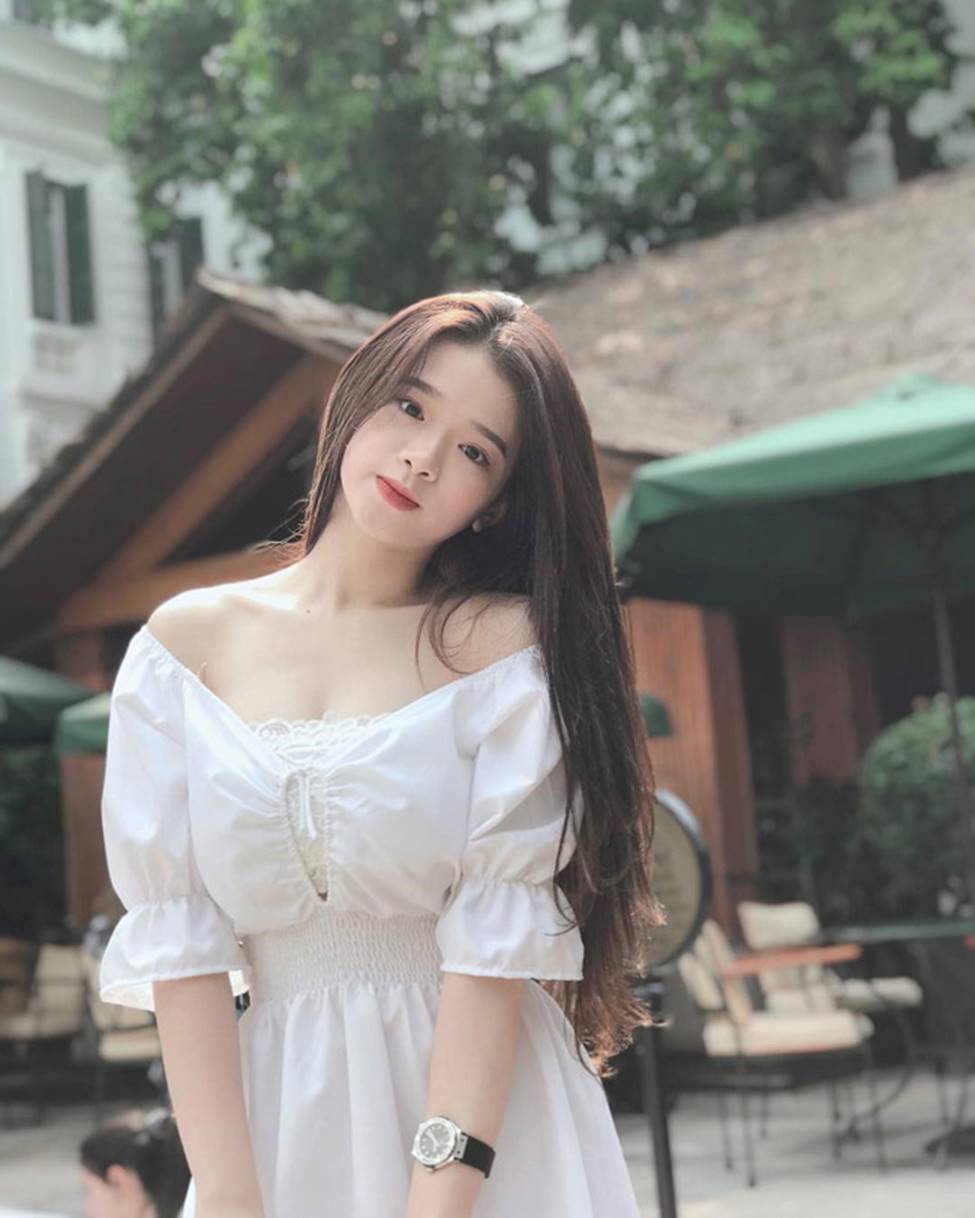 Linh Ka tuổi 17, nhan sắc thăng hạng body nảy nở đến ngỡ ngàng-18
